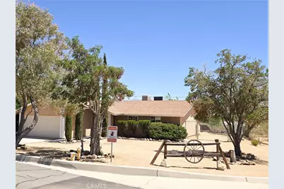 23911 Tahquitz, Apple Valley, CA 92307 - Photo 2