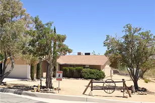 23911 Tahquitz, Apple Valley, CA 92307 - Photo 2