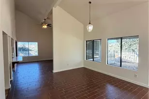 29642 Hart Oaks Dr, Keene, CA 93531 - Photo 10