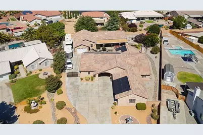 12776 Skyline Ranch, Apple Valley, CA 92308 - Photo 4