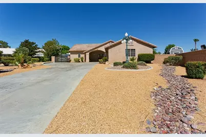12776 Skyline Ranch, Apple Valley, CA 92308 - Photo 2