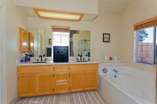 12776 Skyline Ranch, Apple Valley, CA 92308 - Photo 38