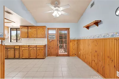 15747 Lindero Street, Victorville, CA 92395 - Photo 10