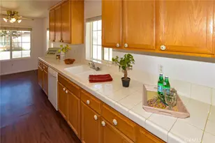 11561 Park Ln, Apple Valley, CA 92308 - Photo 2