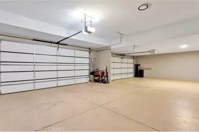 9879 Silver Palm Drive, Oak Hills, CA 92344 - Photo 42