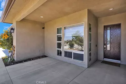 9879 Silver Palm Drive, Oak Hills, CA 92344 - Photo 10