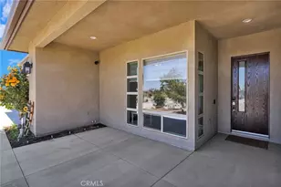9879 Silver Palm Dr, Oak Hills, CA 92344 - Photo 10