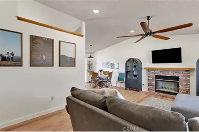 21930 Mohican Avenue, Apple Valley, CA 92307 - Photo 6