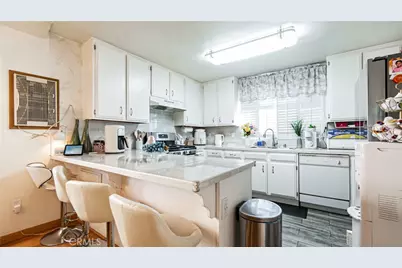 12450 Silverwood, Victorville, CA 92395 - Photo 16
