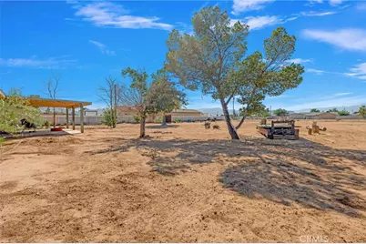 15075 Flathead Road, Apple Valley, CA 92307 - Photo 32