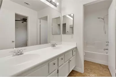 13653 Cobalt Road, Victorville, CA 92392 - Photo 32