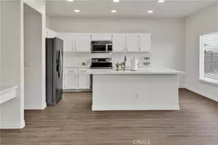 13653 Cobalt Rd, Victorville, CA 92392 - Photo 12