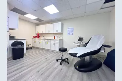 10800 Paramount Boulevard #406, Downey, CA 90241 - Photo 2