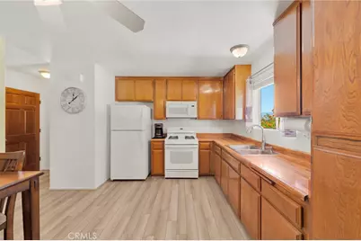 16389 Fremontia, Hesperia, CA 92345 - Photo 12