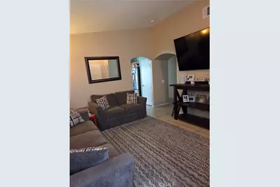 15053 Brown, Victorville, CA 92394 - Photo 4