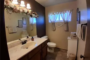 11448 Mojave Dr, Jurupa Valley, CA 91752 - Photo 32