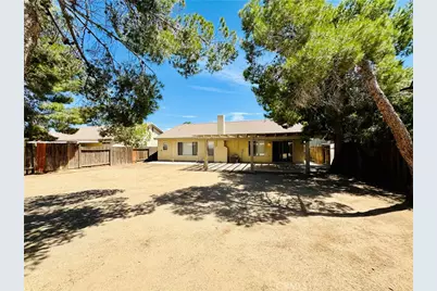 10624 Palmyra Street, Adelanto, CA 92301 - Photo 18
