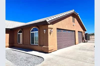 13565 Farmington Street, Oak Hills, CA 92344 - Photo 8
