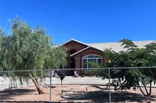 13565 Farmington St, Oak Hills, CA 92344 - Photo 6