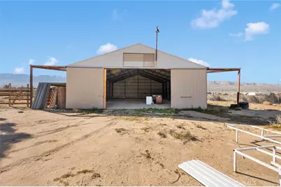 30263 State Highway 18, Lucerne Valley, CA 92356 - Photo 40