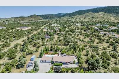 9224 Ponderosa Road, Pinon Hills, CA 92372 - Photo 44