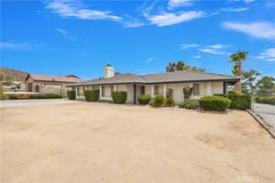 23333 Taos, Apple Valley, CA 92307 - Photo 2