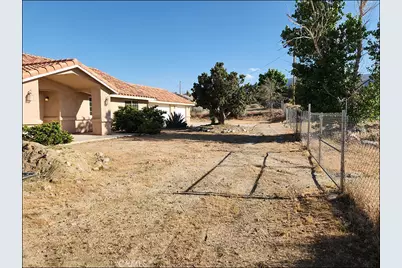 10685 Crystal Air, Pinon Hills, CA 92372 - Photo 34