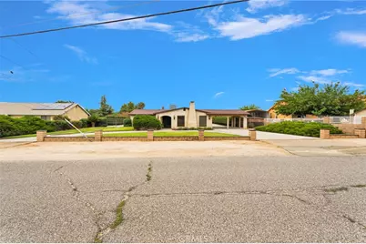 17994 Pine Street, Hesperia, CA 92345 - Photo 2
