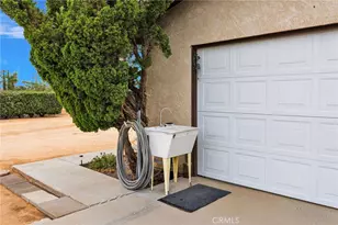17994 Pine St, Hesperia, CA 92345 - Photo 48