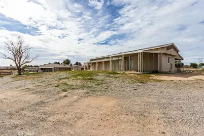 13920 Dos Palmas, Victorville, CA 92392 - Photo 36