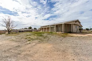 13920 Dos Palmas, Victorville, CA 92392 - Photo 36