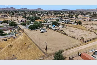 14285 Kiowa Road, Apple Valley, CA 92307 - Photo 44