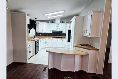 9161 Santa Fe #20, Hesperia, CA 92345 - Photo 14