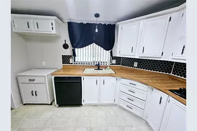 9161 Santa Fe #20, Hesperia, CA 92345 - Photo 18