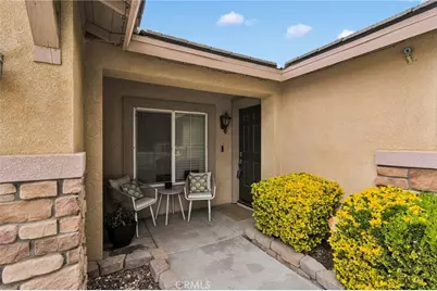 17647 Park Plaza Court, Victorville, CA 92395 - Photo 6