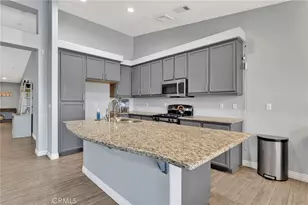 17647 Park Plaza Ct, Victorville, CA 92395 - Photo 12