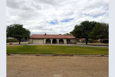 26262 Community, Barstow, CA 92311 - Photo 2