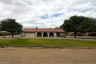 26262 Community, Barstow, CA 92311 - Photo 2