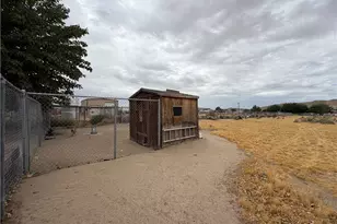 26262 Community, Barstow, CA 92311 - Photo 30