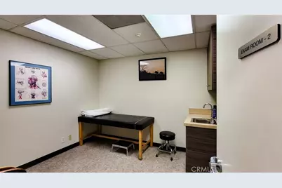 18145 US Highway 18 #D, Apple Valley, CA 92307 - Photo 22