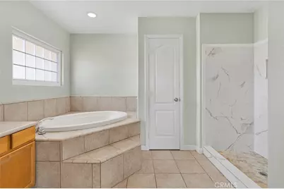 15876 Dale Evans, Apple Valley, CA 92307 - Photo 18