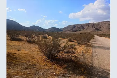 13089 Sunset Drive, Lucerne Valley, CA 92356 - Photo 1