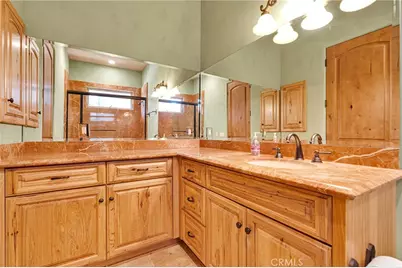 8323 Macron, Oak Hills, CA 92344 - Photo 36