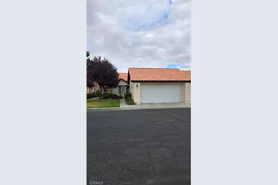 11545 Oak, Apple Valley, CA 92308 - Photo 2