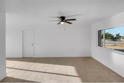 10690 Cypress, Hesperia, CA 92345 - Photo 6