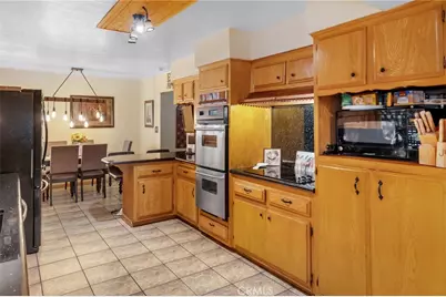 17598 Linden Street, Hesperia, CA 92345 - Photo 16