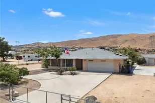 22809 Ocotillo Way, Apple Valley, CA 92308 - Photo 2