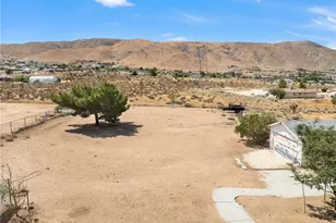 22809 Ocotillo Way, Apple Valley, CA 92308 - Photo 32