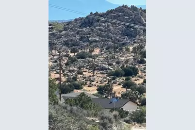 5437 Davis Way, Yucca Valley, CA 92284 - Photo 2