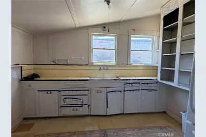 219 N 1st Avenue, Barstow, CA 92311 - Photo 20